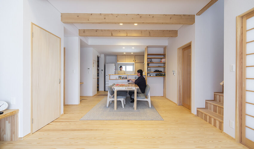 教えて 木の家の壁紙 自然素材の注文住宅 株式会社 宮下は神戸市北区の 木の家 工務店です